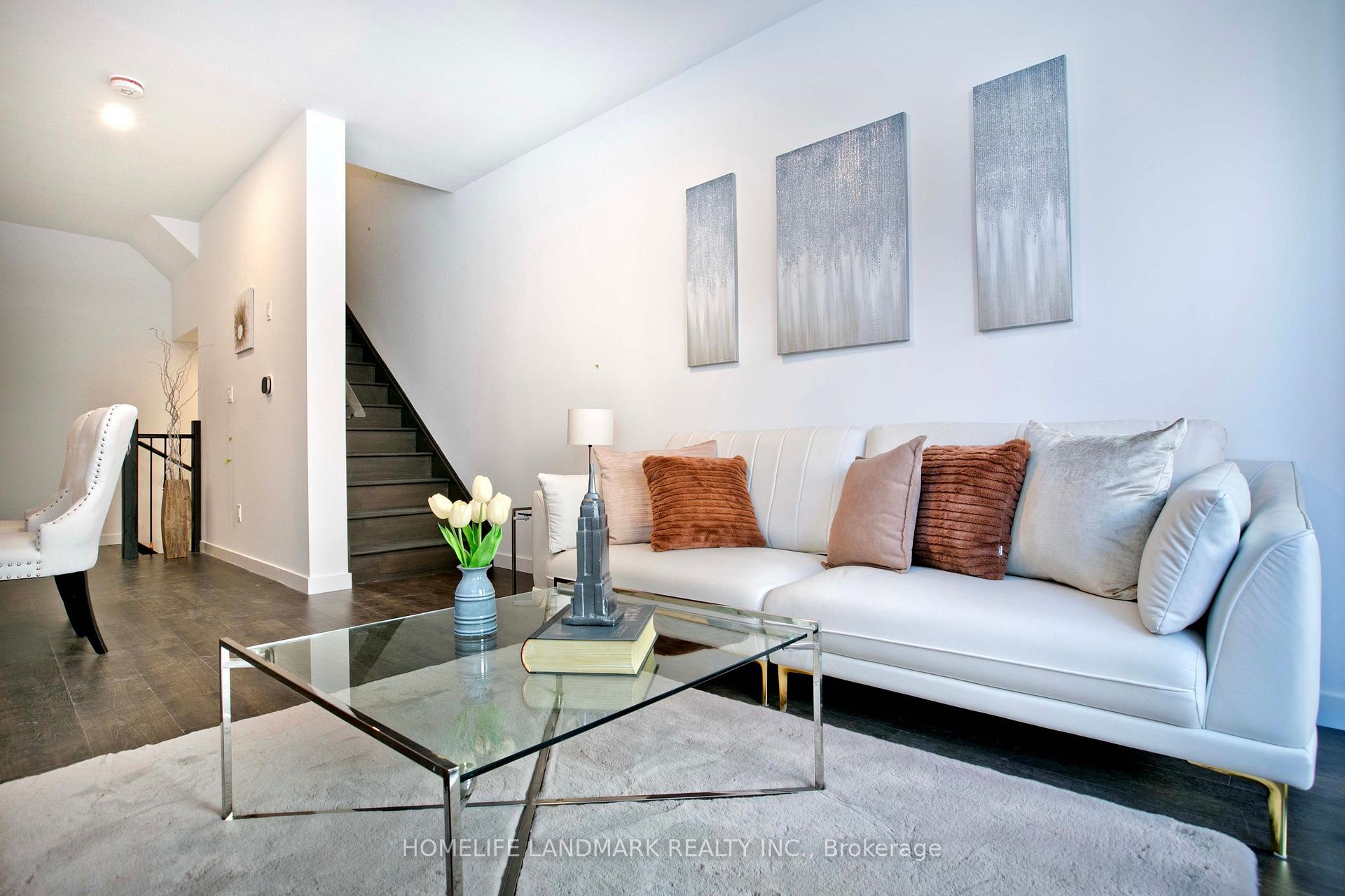 Photo 13 of Unit 3, 117 Marydale Street, Markham, Middlefield — HOMEH