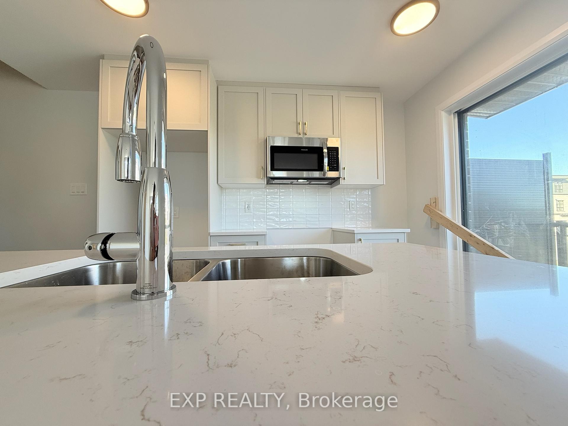 Photo 10 of Unit 2, 101 Glenroy Gilbert Drive, Ottawa, Barrhaven - Strandherd — HOMEH