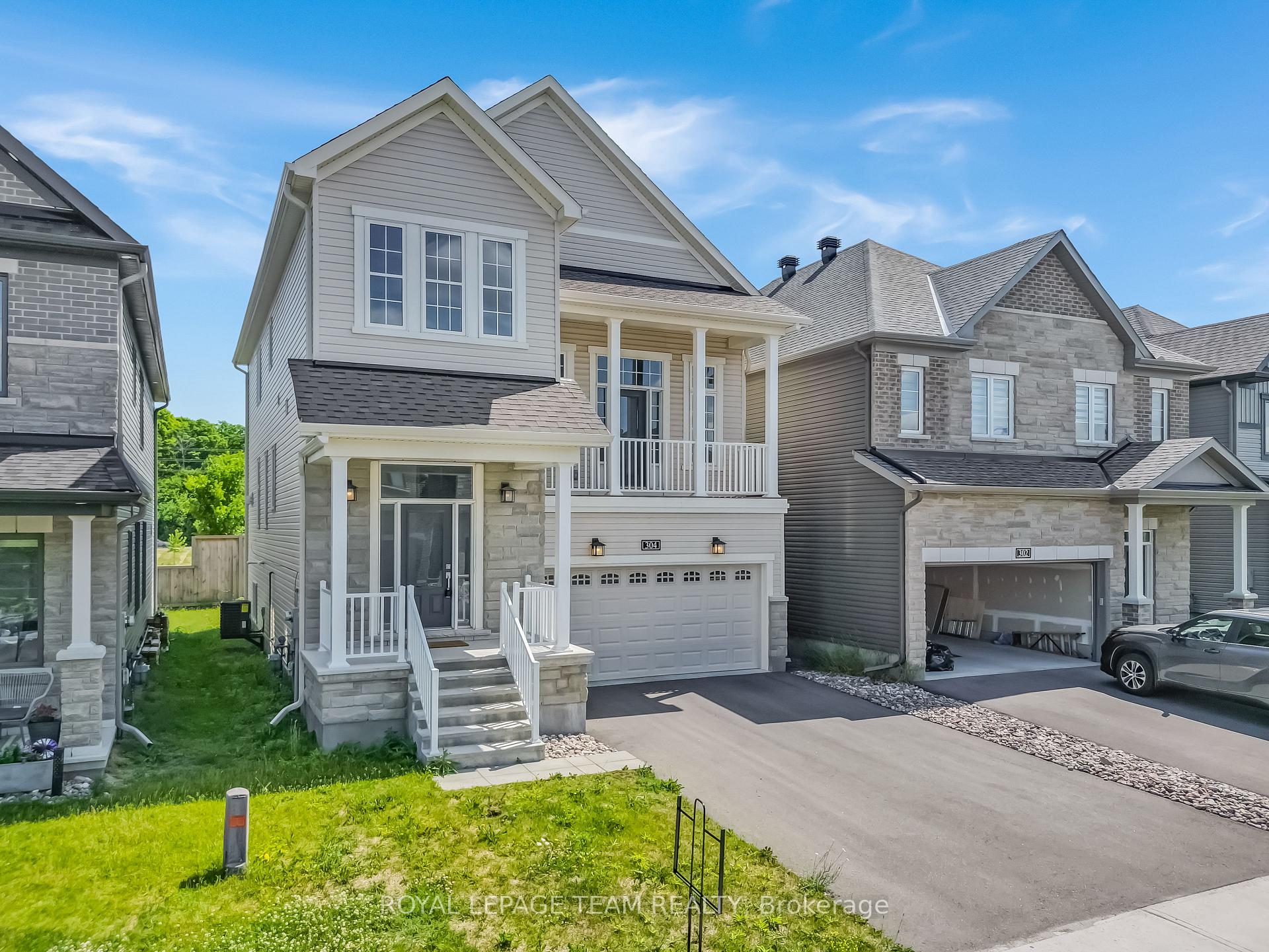 Photo 2 of 304 Cloyne Crescent, Ottawa, Barrhaven - Half Moon Bay — HOMEH