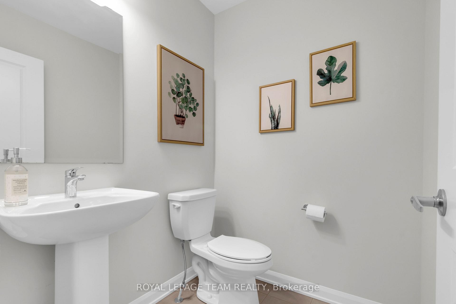 Photo 6 of 304 Cloyne Crescent, Ottawa, Barrhaven - Half Moon Bay — HOMEH