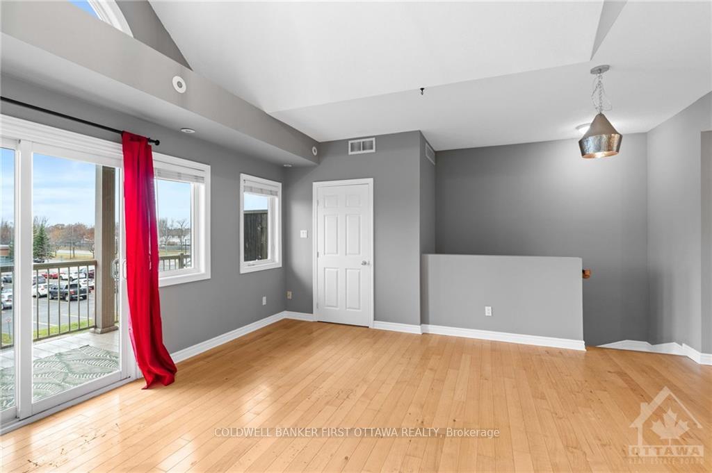 Photo 10 of Unit J, 231 Crestway Drive, Ottawa, Barrhaven East — HOMEH