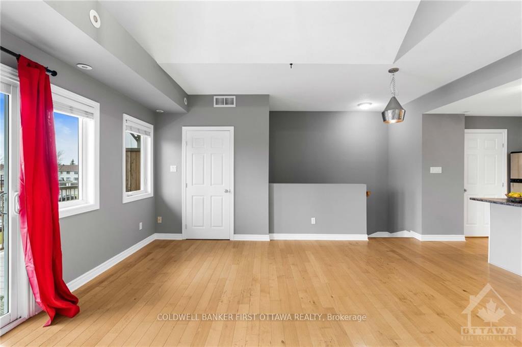 Photo 11 of Unit J, 231 Crestway Drive, Ottawa, Barrhaven East — HOMEH