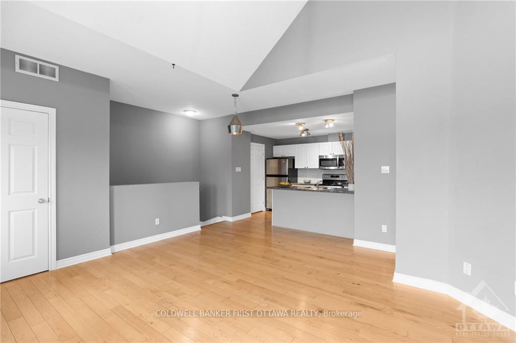 Photo 12 of Unit J, 231 Crestway Drive, Ottawa, Barrhaven East — HOMEH