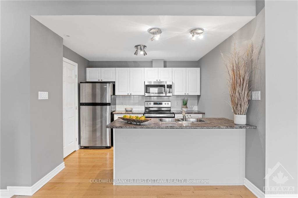 Photo 17 of Unit J, 231 Crestway Drive, Ottawa, Barrhaven East — HOMEH