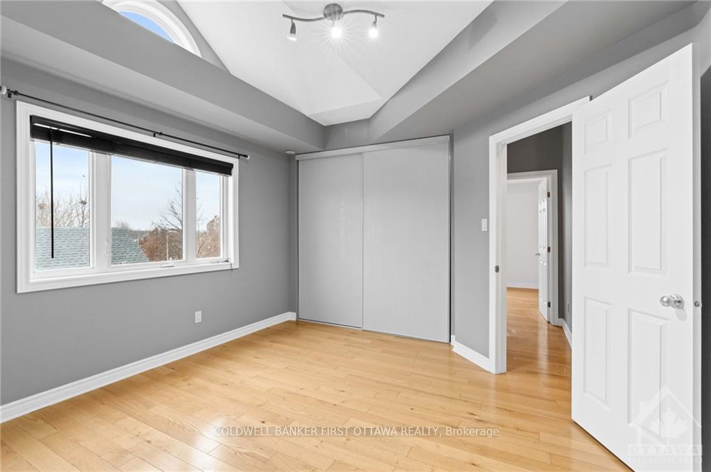 Photo 26 of Unit J, 231 Crestway Drive, Ottawa, Barrhaven East — HOMEH