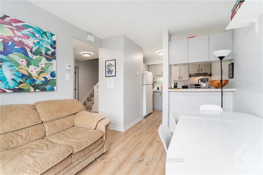 Photo 5 of Unit 27, 2939 Fairlea Crescent, Ottawa, Heron Gate/Industrial Park — HOMEH