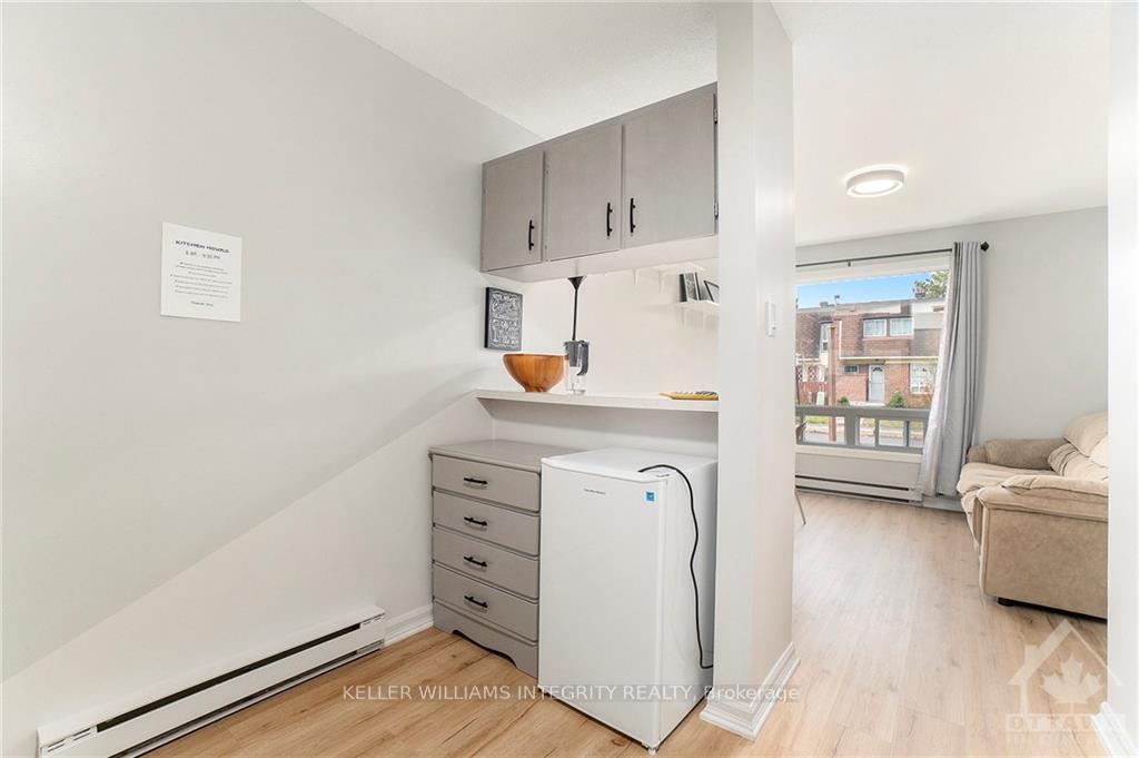 Photo 10 of Unit 27, 2939 Fairlea Crescent, Ottawa, Heron Gate/Industrial Park — HOMEH