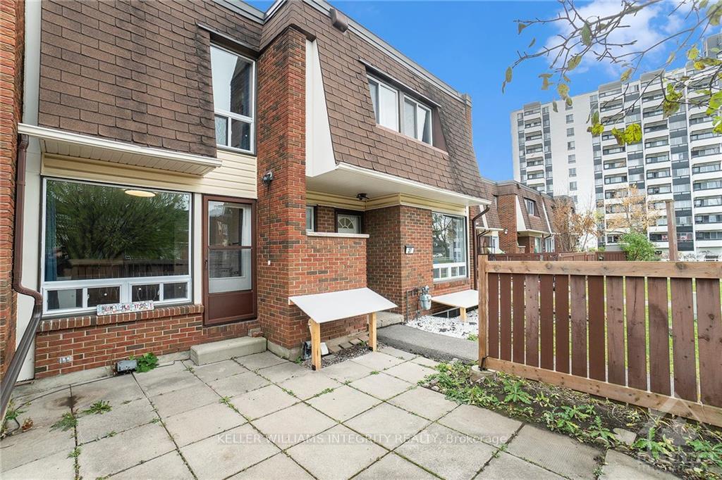 Photo 25 of Unit 27, 2939 Fairlea Crescent, Ottawa, Heron Gate/Industrial Park — HOMEH