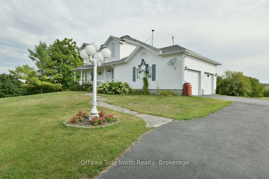 Photo 6 of 2502 Diamondview Road, Ottawa, Huntley Ward (North East) — HOMEH