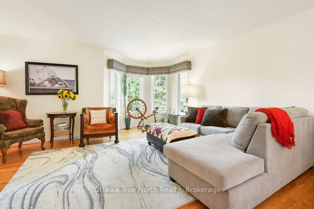 Photo 11 of 2502 Diamondview Road, Ottawa, Huntley Ward (North East) — HOMEH