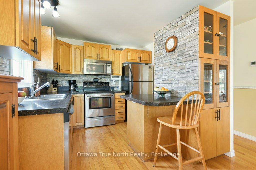 Photo 16 of 2502 Diamondview Road, Ottawa, Huntley Ward (North East) — HOMEH