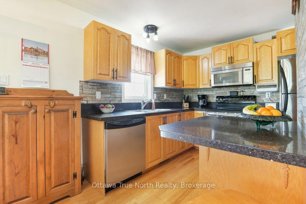 Photo 20 of 2502 Diamondview Road, Ottawa, Huntley Ward (North East) — HOMEH