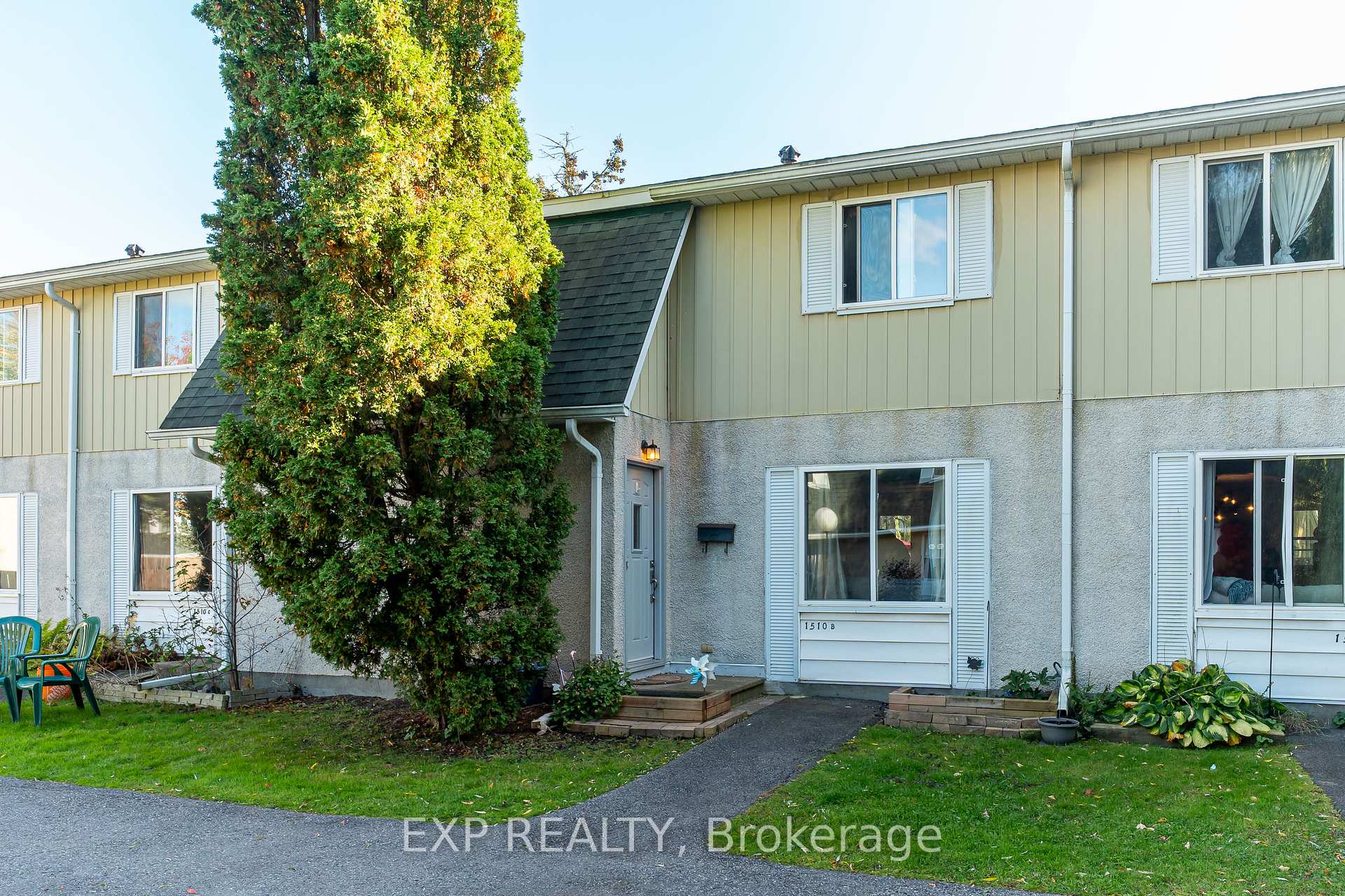 Photo 1 of Unit B, 1510 Beaverpond Drive, Ottawa, Pineview — HOMEH