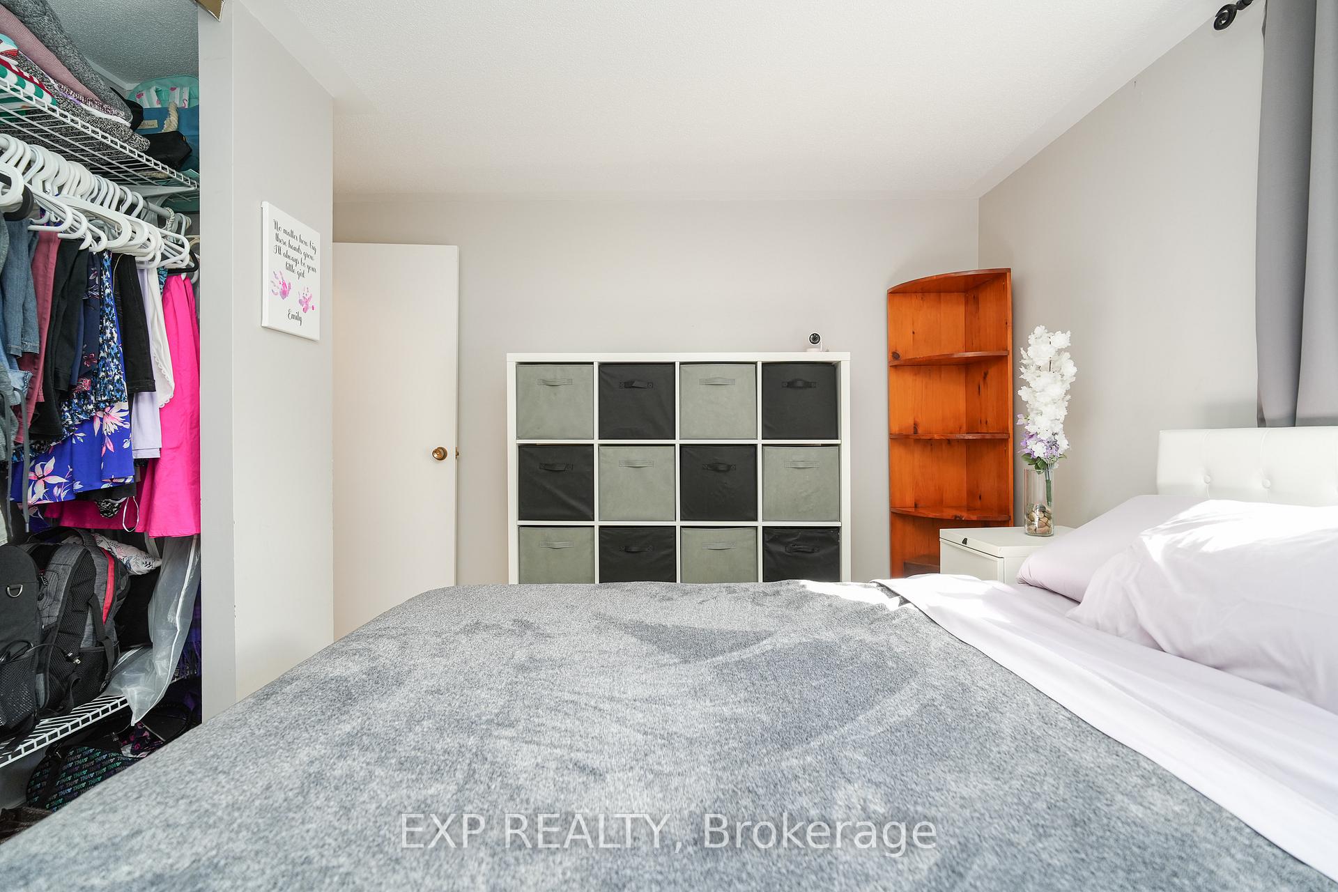 Photo 11 of Unit B, 1510 Beaverpond Drive, Ottawa, Pineview — HOMEH