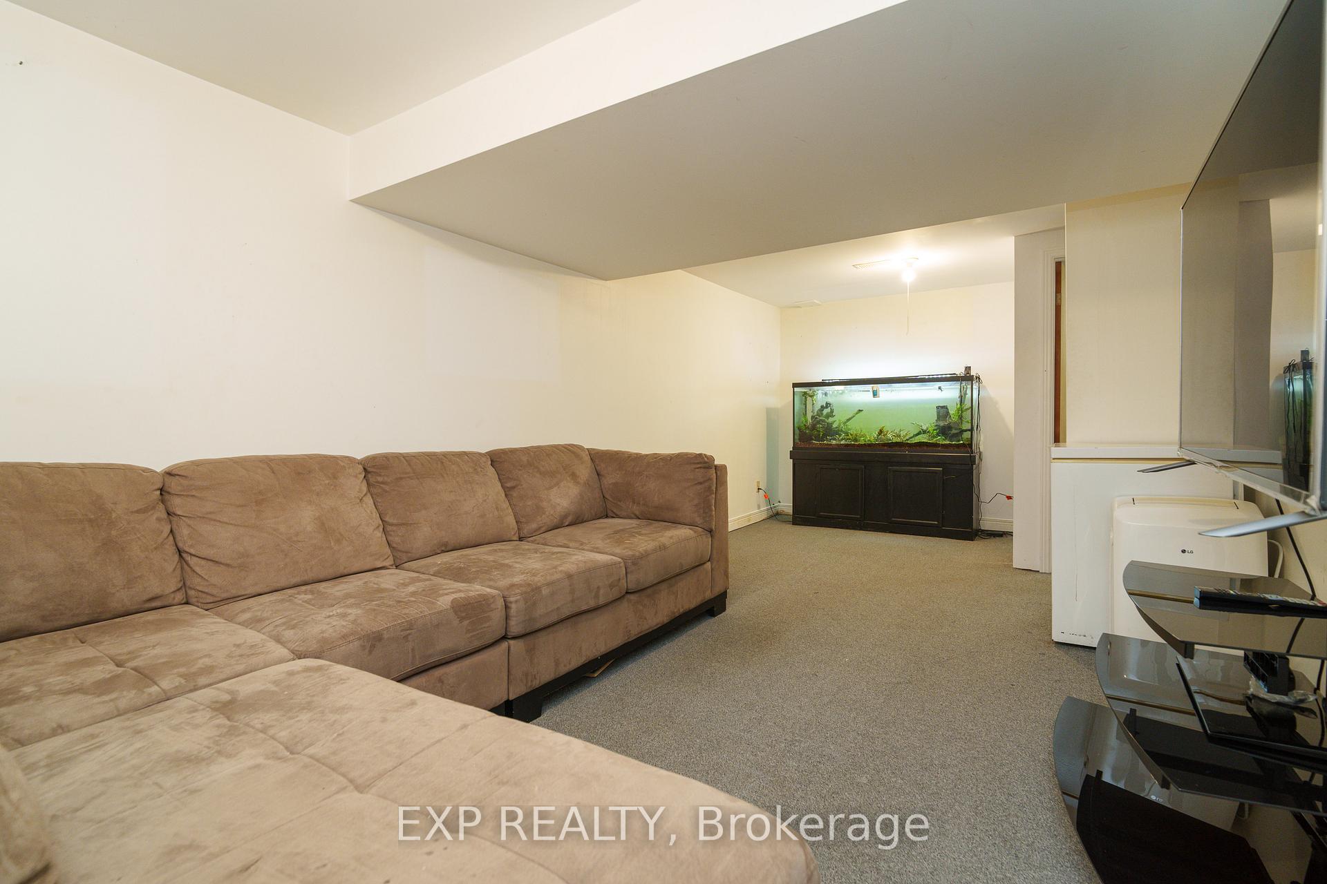 Photo 15 of Unit B, 1510 Beaverpond Drive, Ottawa, Pineview — HOMEH