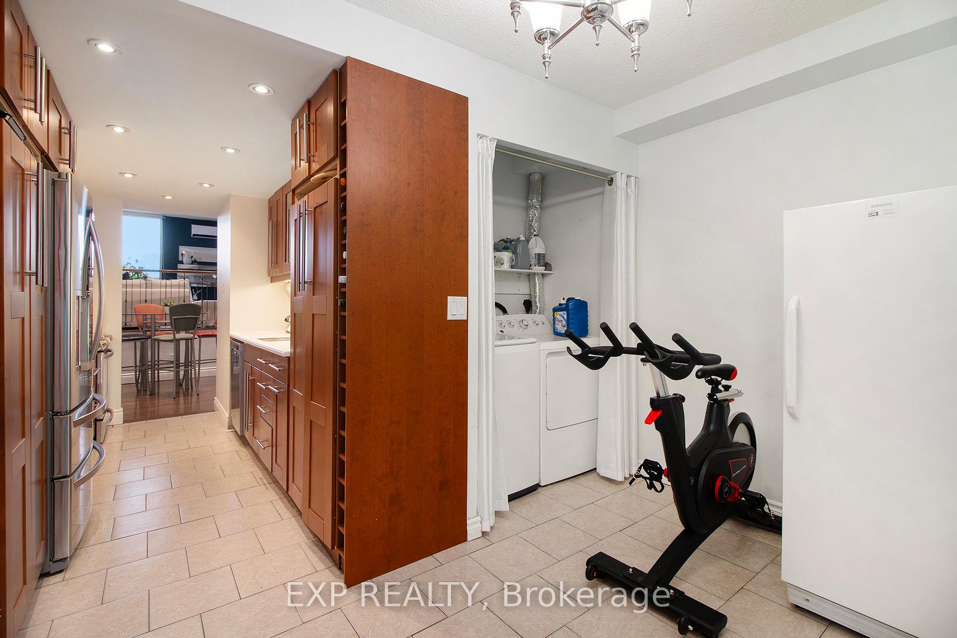 Photo 13 of Unit 25, 525 St Laurent Boulevard, Ottawa, Viscount Alexander Park — HOMEH