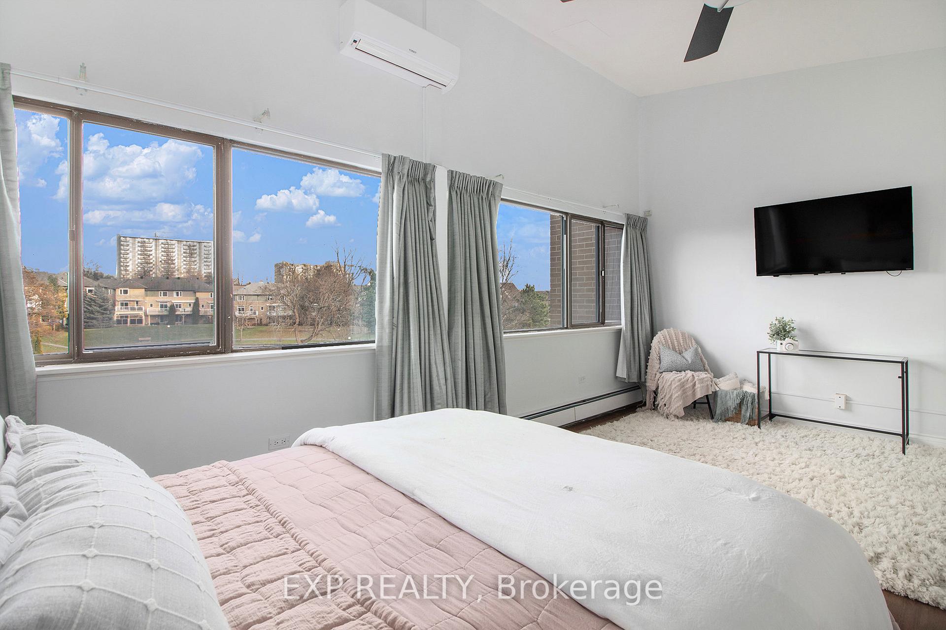 Photo 18 of Unit 25, 525 St Laurent Boulevard, Ottawa, Viscount Alexander Park — HOMEH