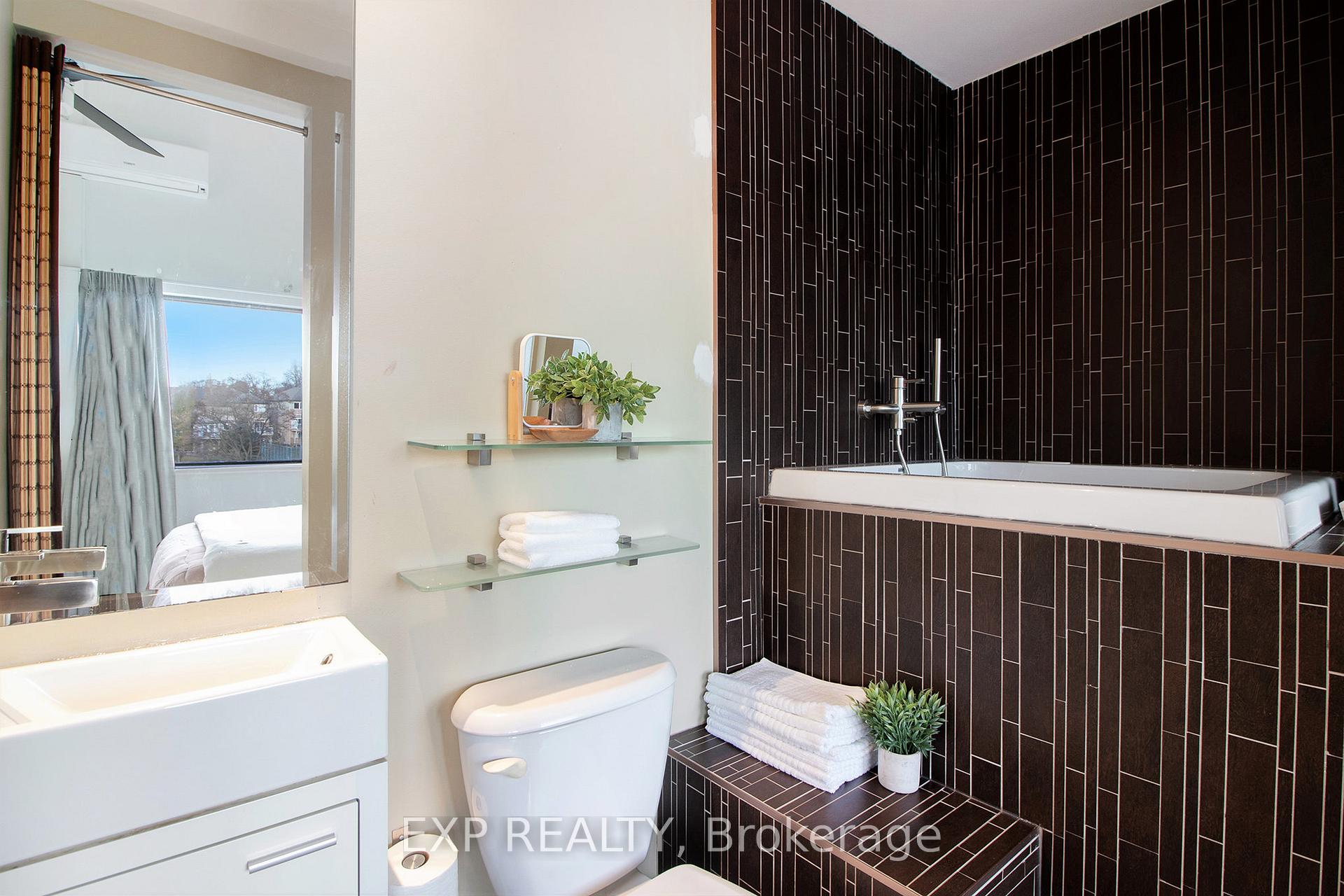 Photo 23 of Unit 25, 525 St Laurent Boulevard, Ottawa, Viscount Alexander Park — HOMEH