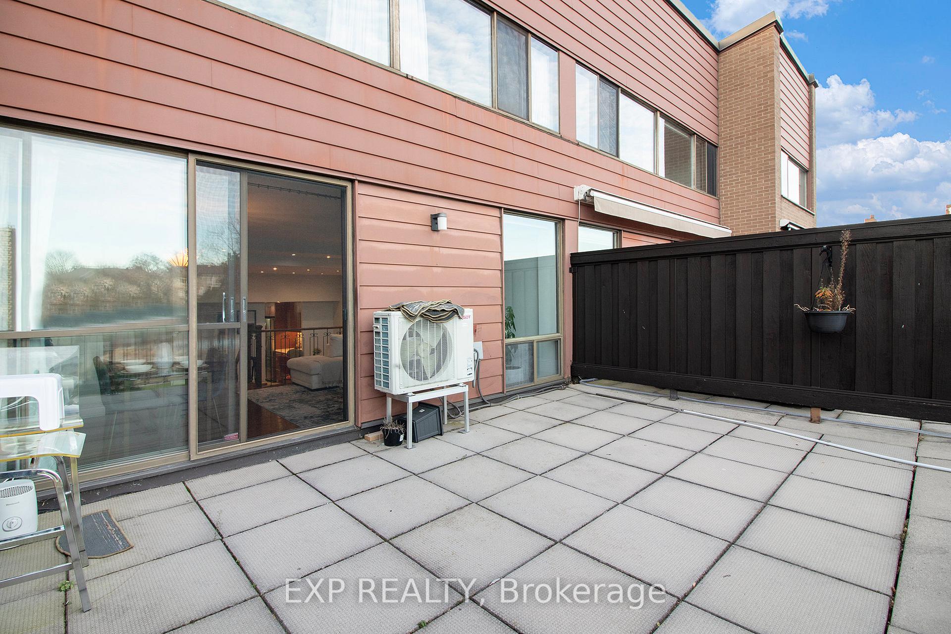 Photo 25 of Unit 25, 525 St Laurent Boulevard, Ottawa, Viscount Alexander Park — HOMEH
