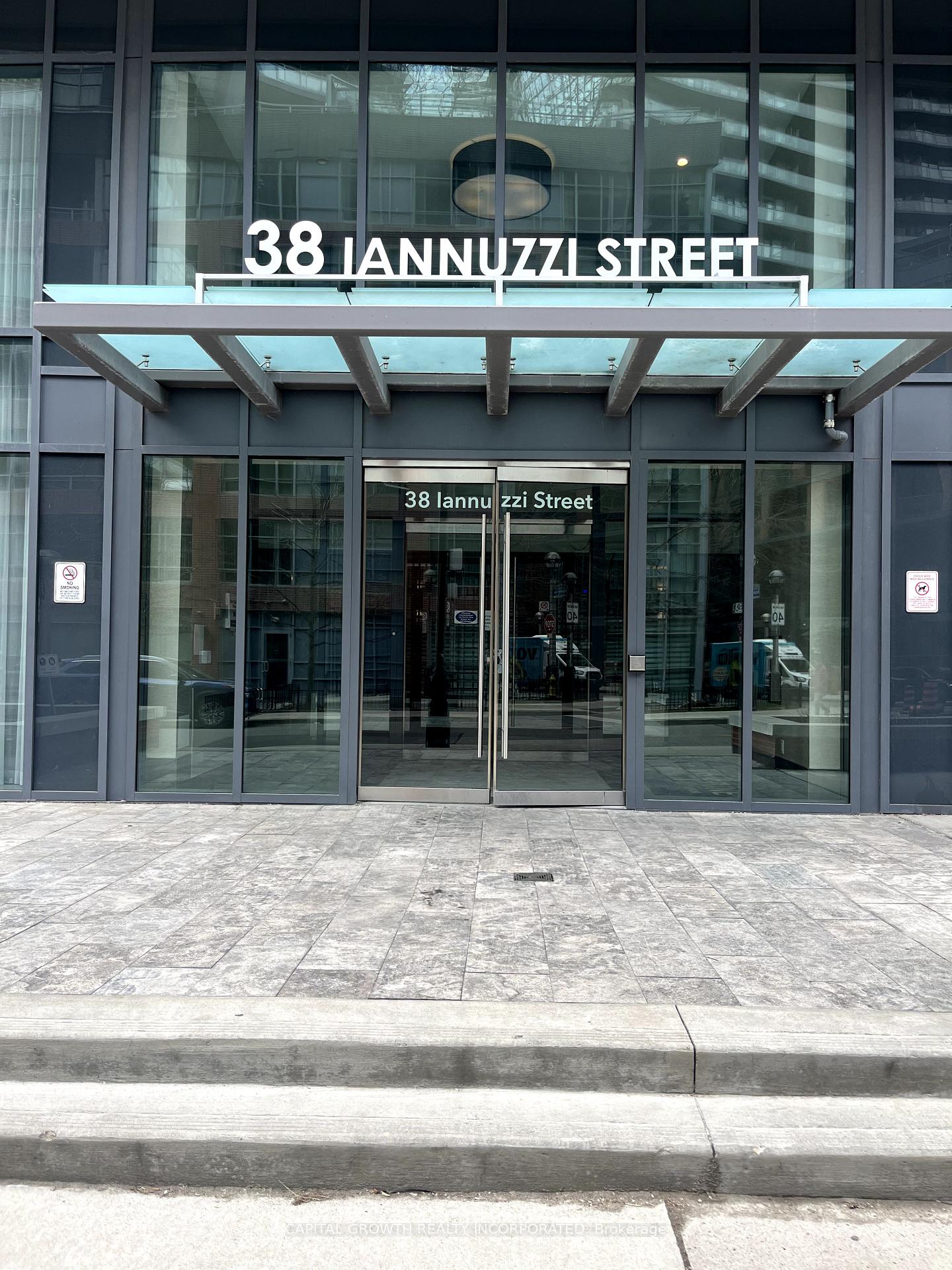 Front of Unit 902, 38 Iannuzzi Street