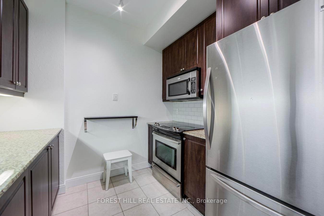 Photo 5 of Unit 906, 88 Broadway Avenue, Toronto, Mount Pleasant West — HOMEH