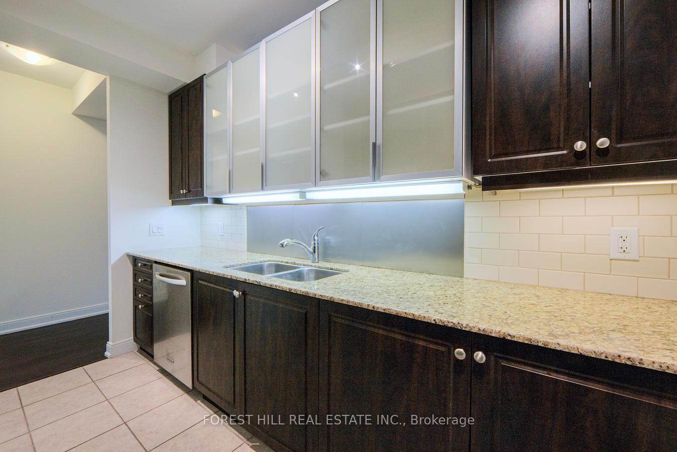 Photo 6 of Unit 906, 88 Broadway Avenue, Toronto, Mount Pleasant West — HOMEH