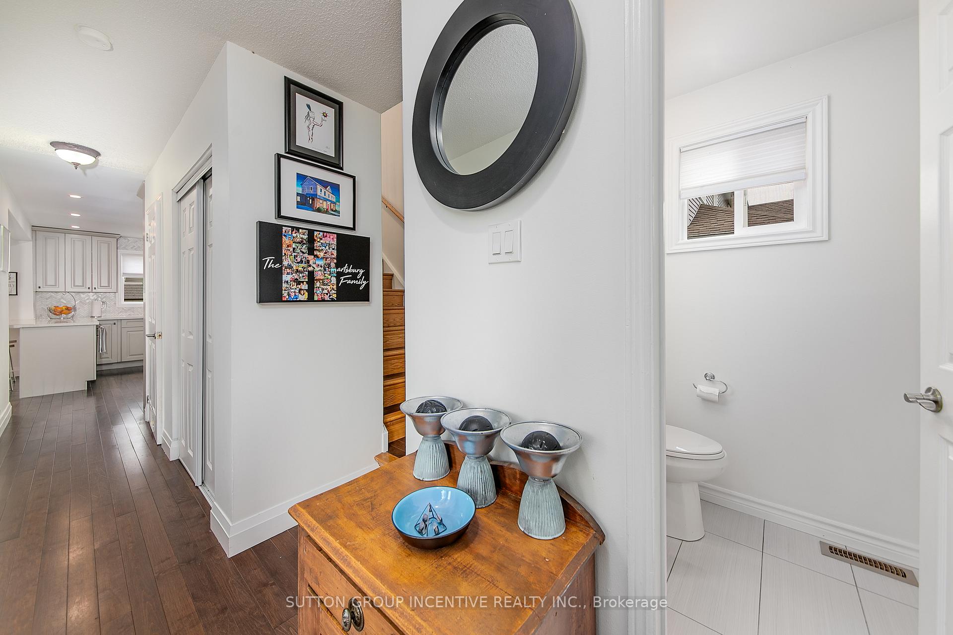 Photo 5 of 25 Rosenfeld Drive, Barrie, Grove East — HOMEH