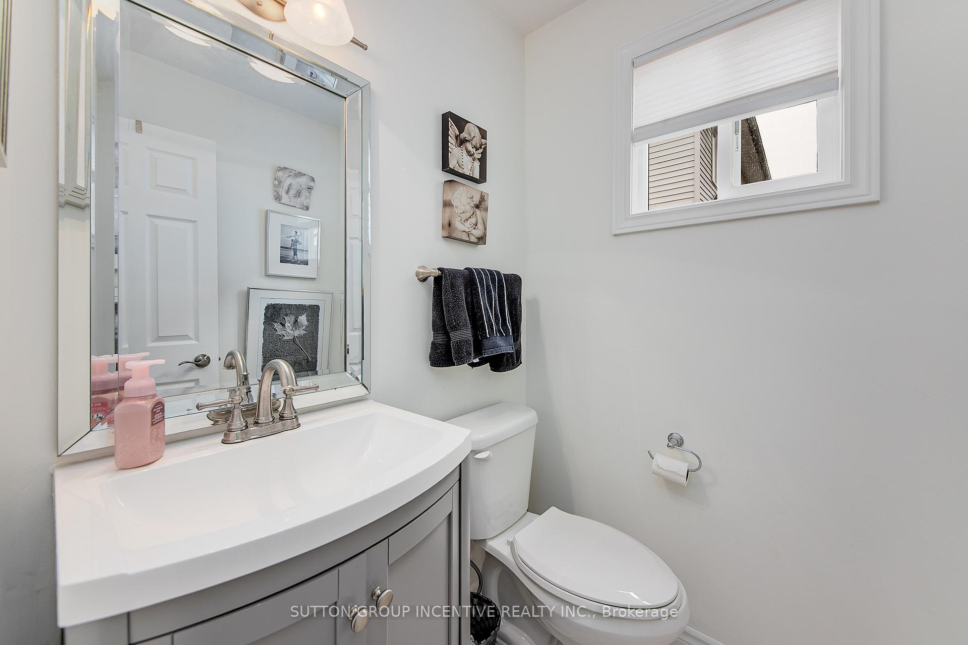 Photo 14 of 25 Rosenfeld Drive, Barrie, Grove East — HOMEH