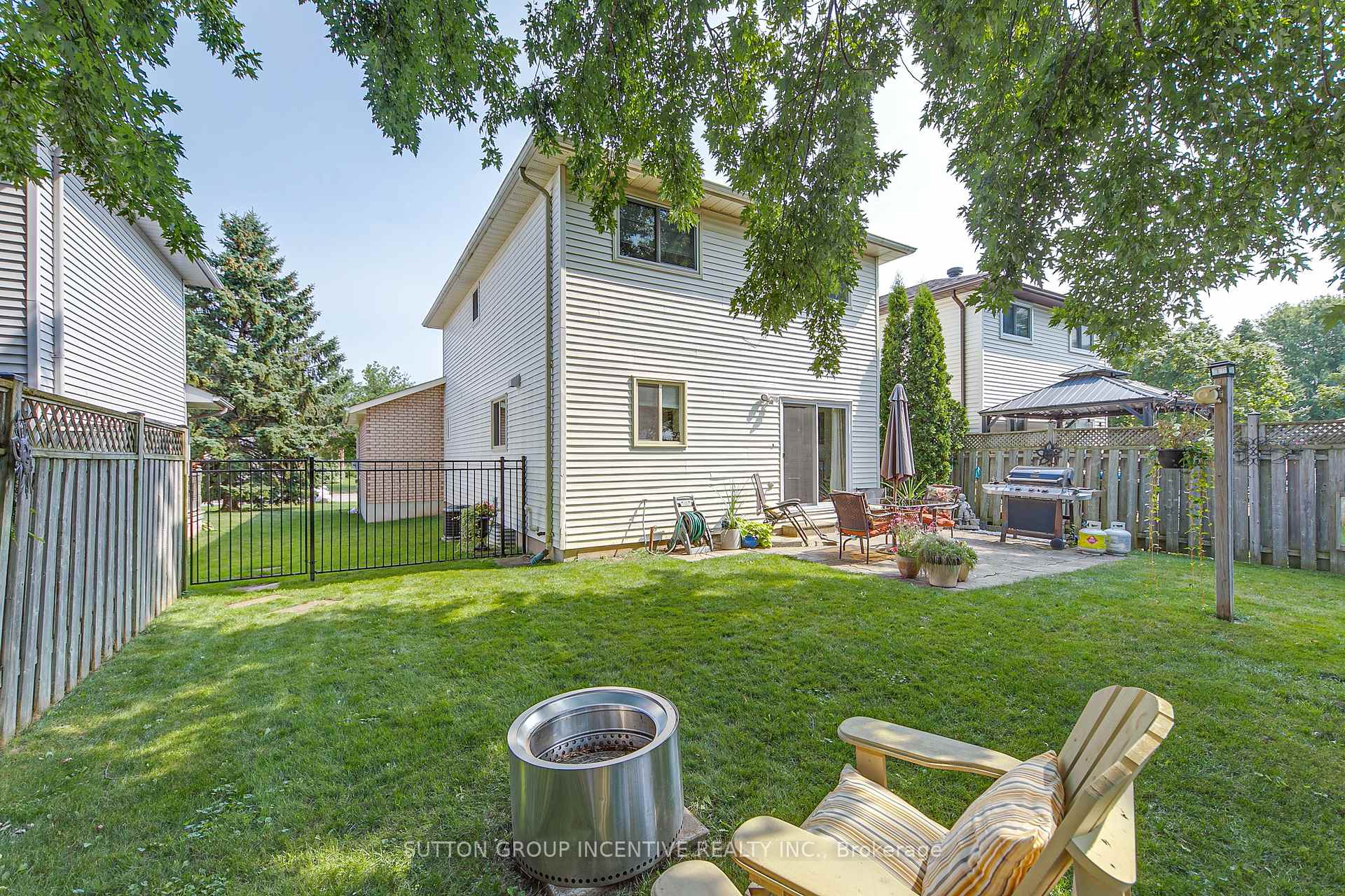 Photo 27 of 25 Rosenfeld Drive, Barrie, Grove East — HOMEH