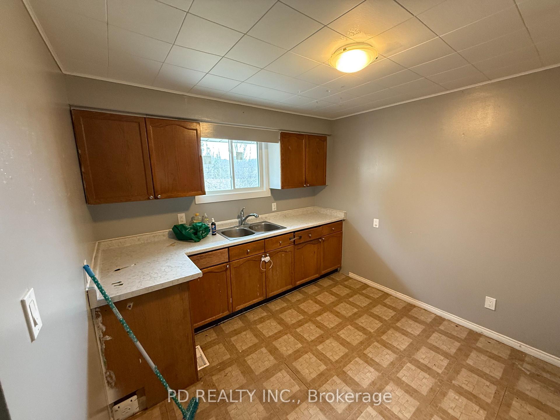 Photo 8 of 250 Cindy Lane, Essa, Angus — HOMEH