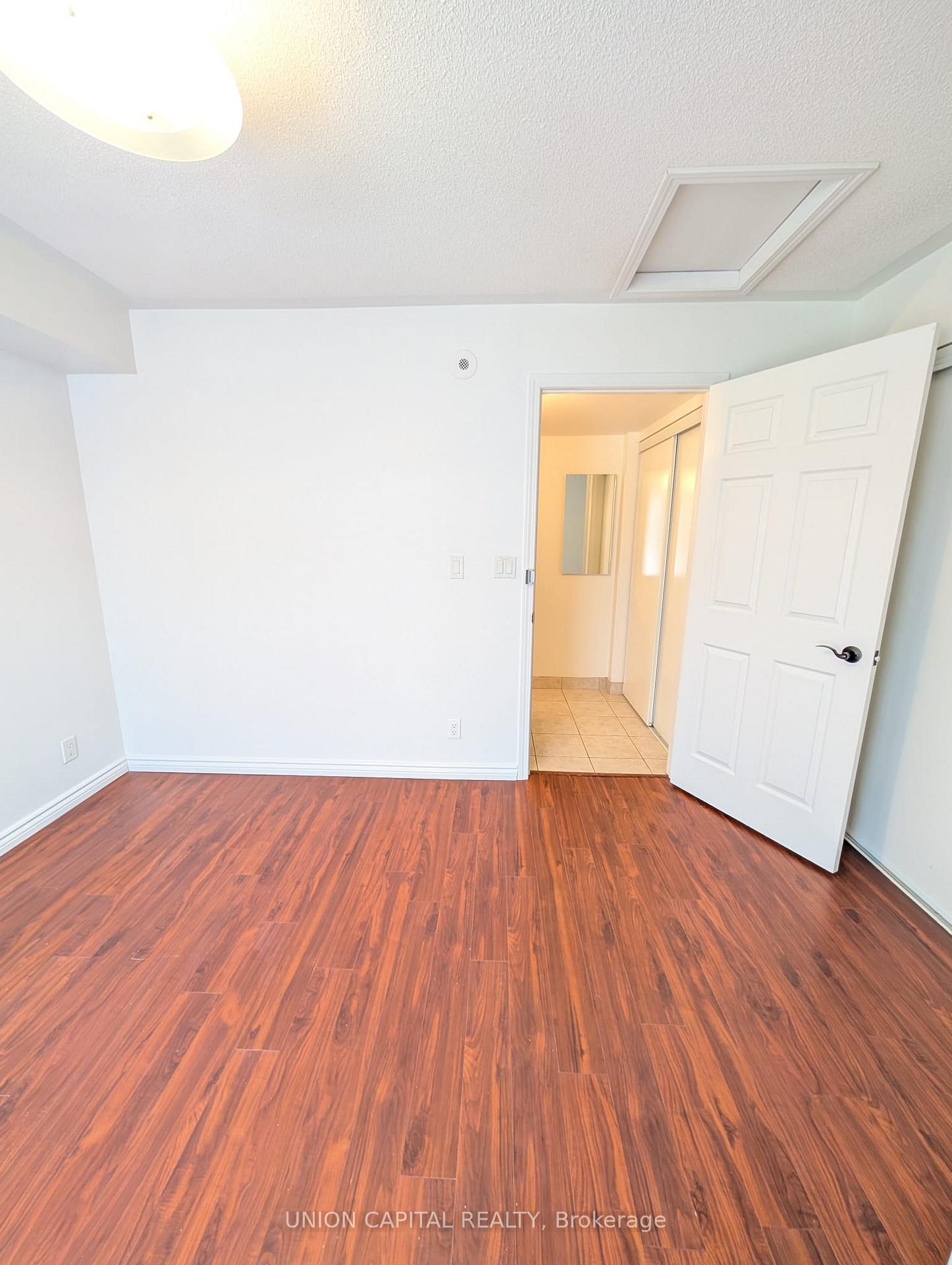Photo 11 of 105 Sunrise Drive, Markham, Milliken Mills East — HOMEH