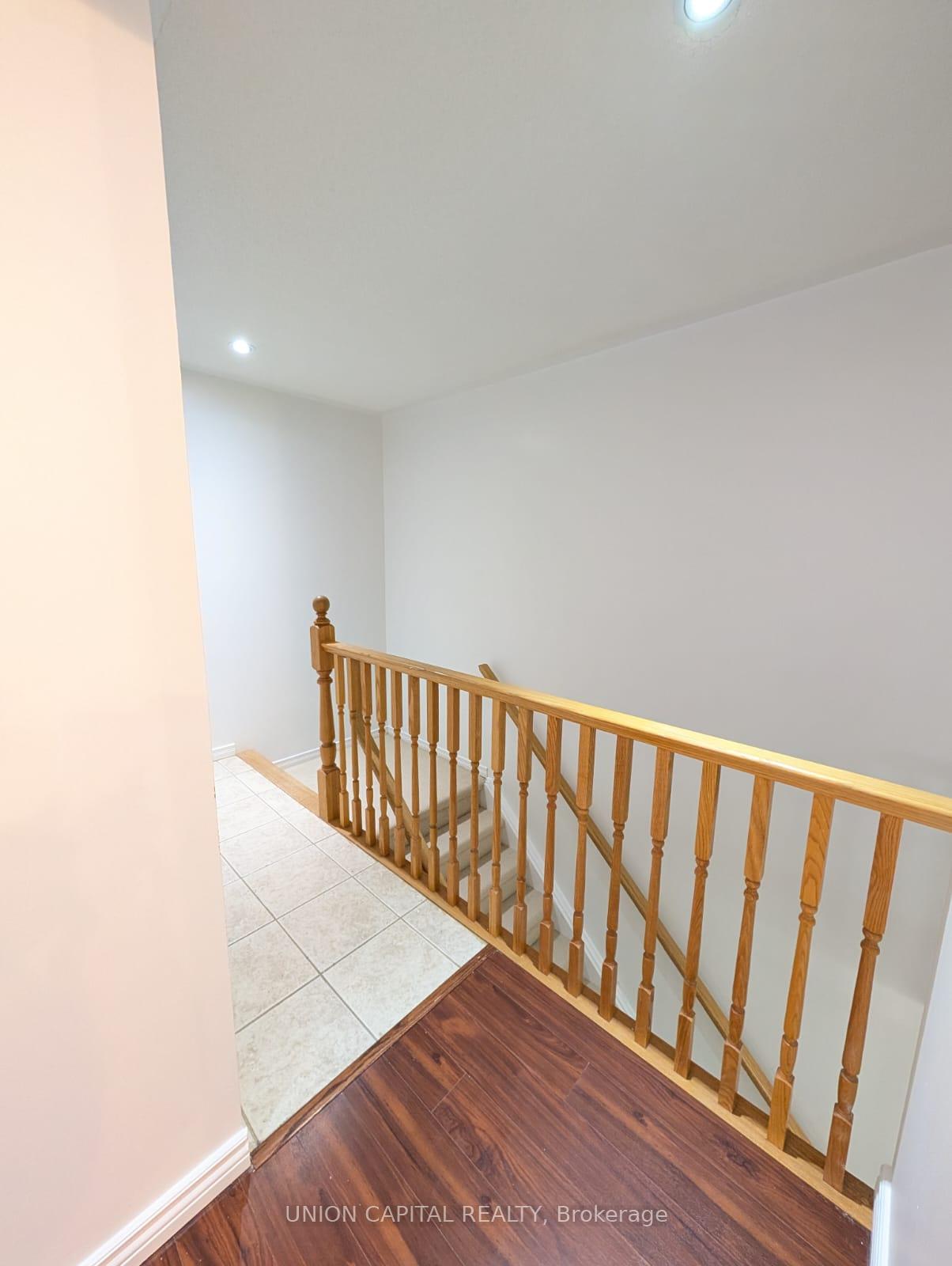 Photo 14 of 105 Sunrise Drive, Markham, Milliken Mills East — HOMEH