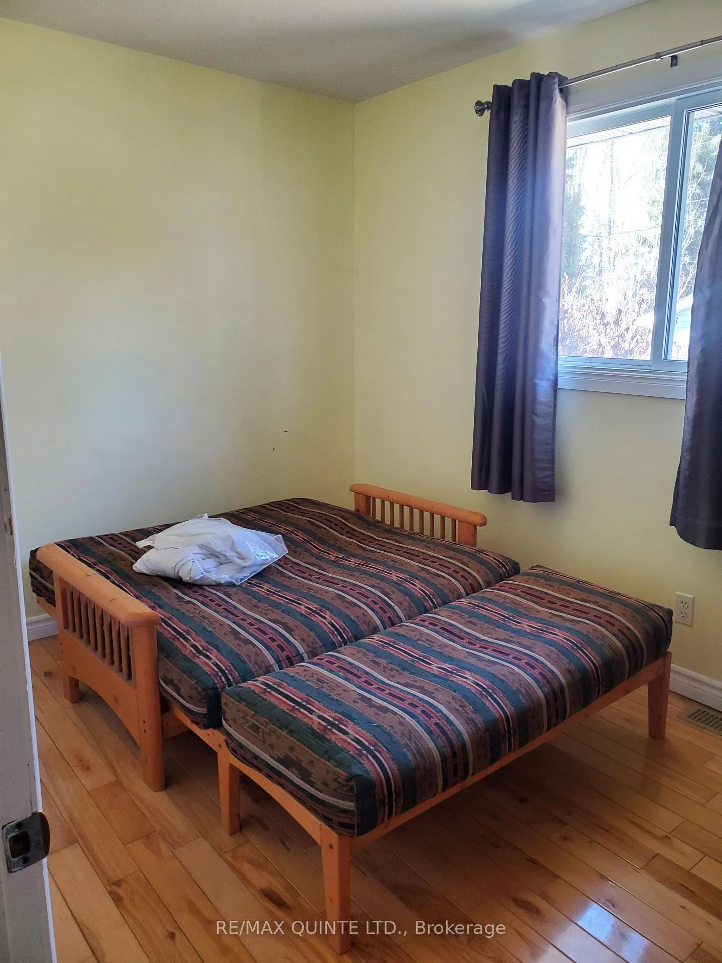 Photo 9 of 112 Parkview Road, Prince Edward County, Ameliasburg Ward — HOMEH