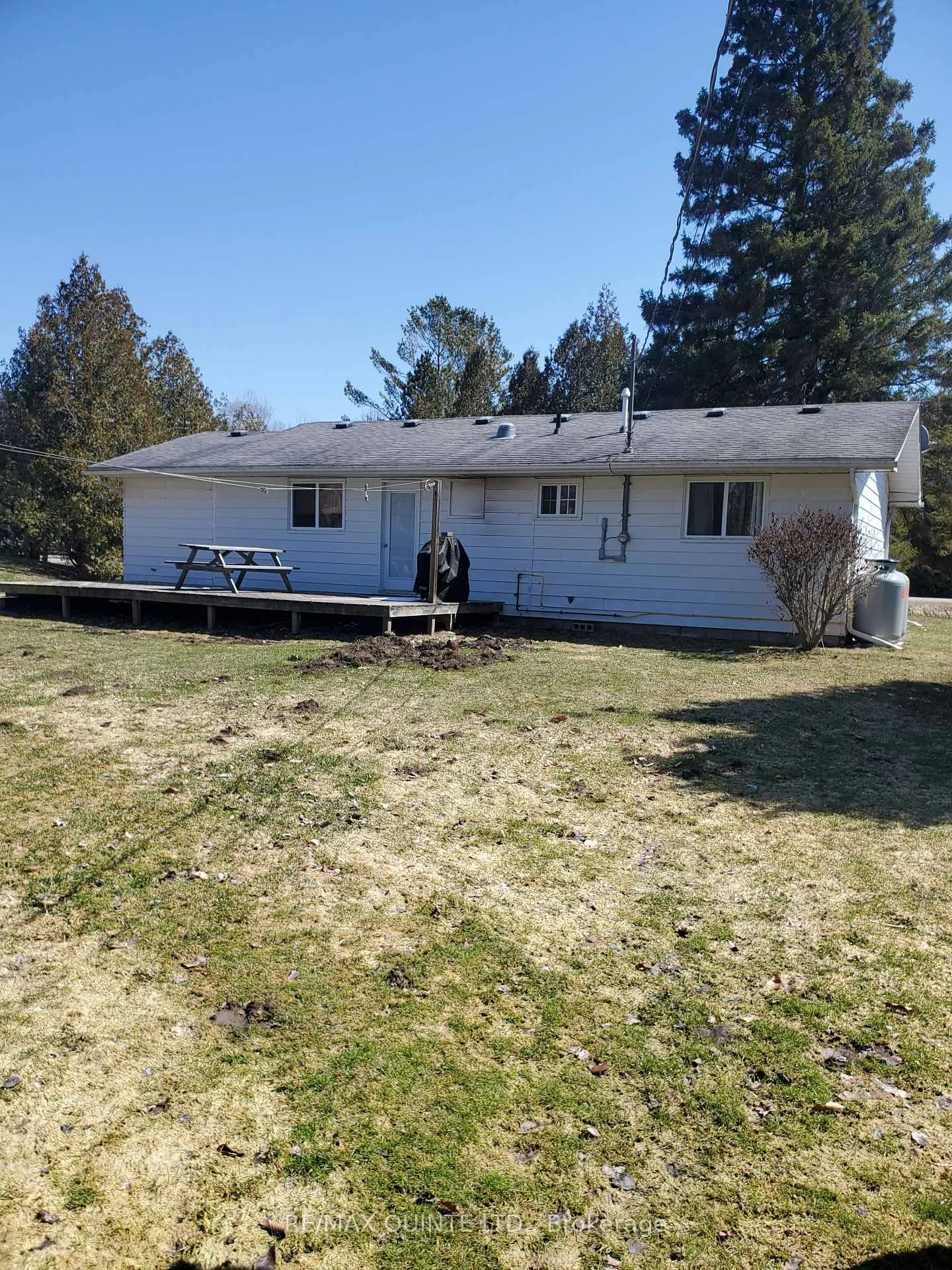 Photo 10 of 112 Parkview Road, Prince Edward County, Ameliasburg Ward — HOMEH