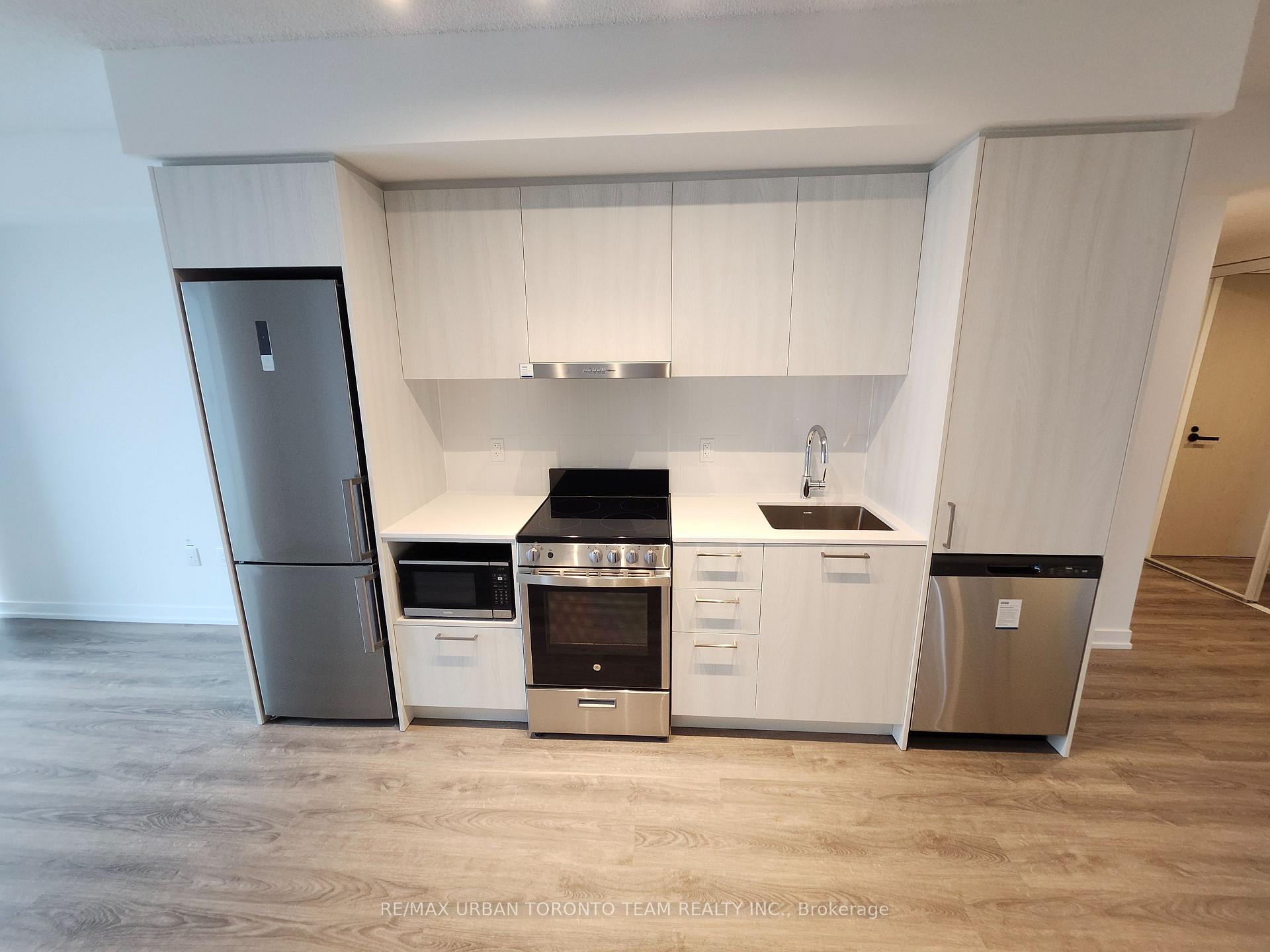 Photo 4 of Unit 4003, 195 Commerce Street, Vaughan, Vaughan Corporate Centre — HOMEH