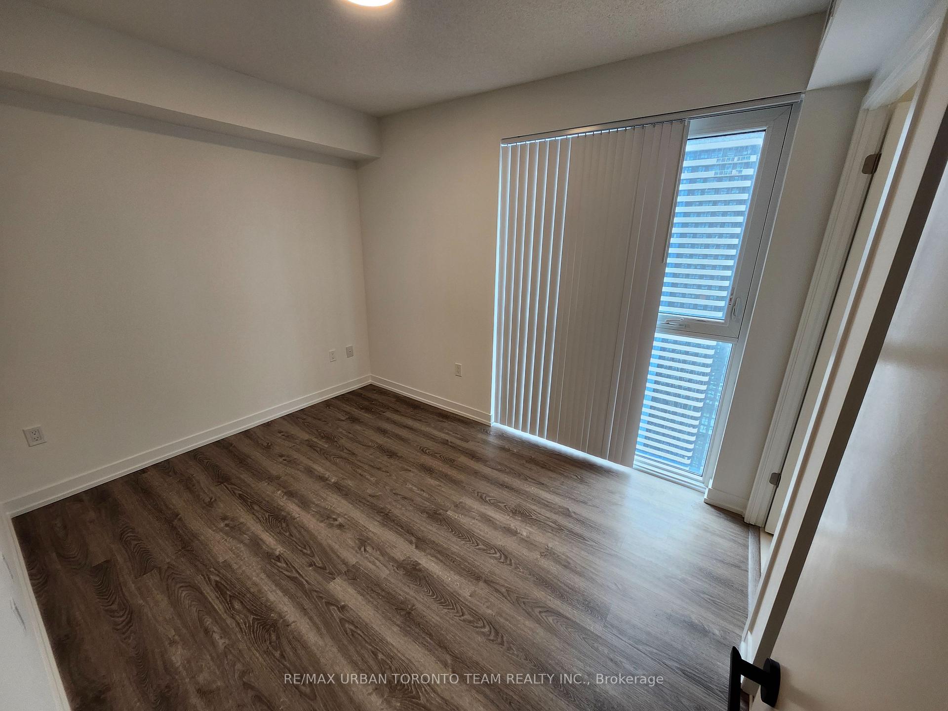 Photo 8 of Unit 4003, 195 Commerce Street, Vaughan, Vaughan Corporate Centre — HOMEH