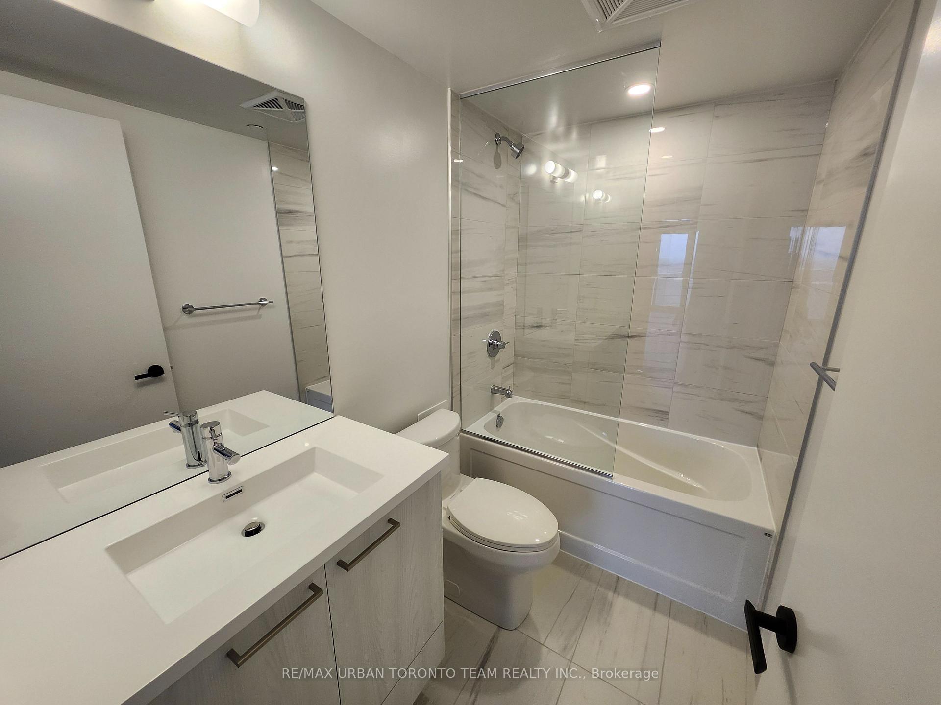 Photo 11 of Unit 4003, 195 Commerce Street, Vaughan, Vaughan Corporate Centre — HOMEH