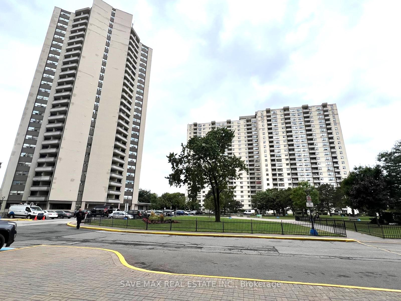 Photo 2 of Unit 1812, 370 Dixon Road, Etobicoke, Kingsview Village-The Westway — HOMEH