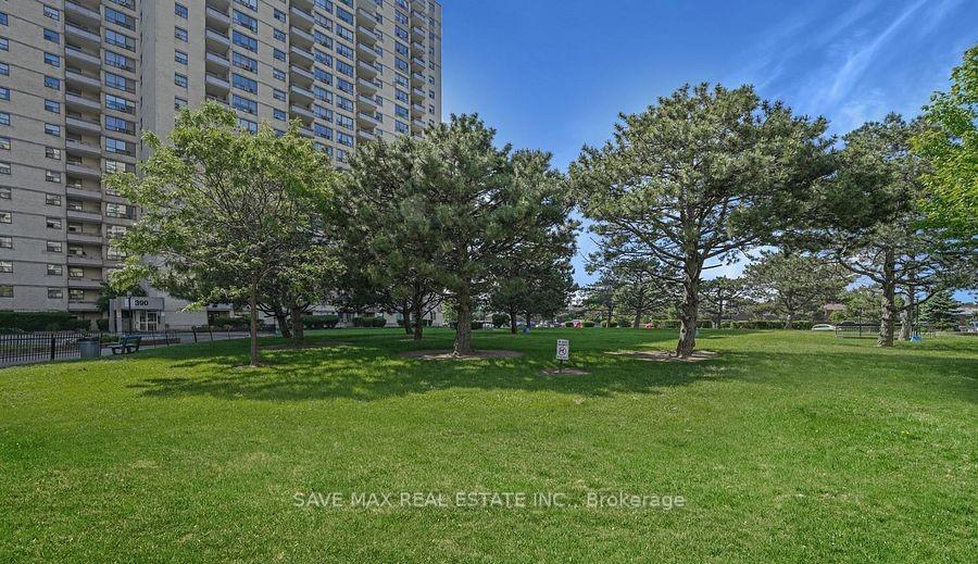 Photo 4 of Unit 1812, 370 Dixon Road, Etobicoke, Kingsview Village-The Westway — HOMEH
