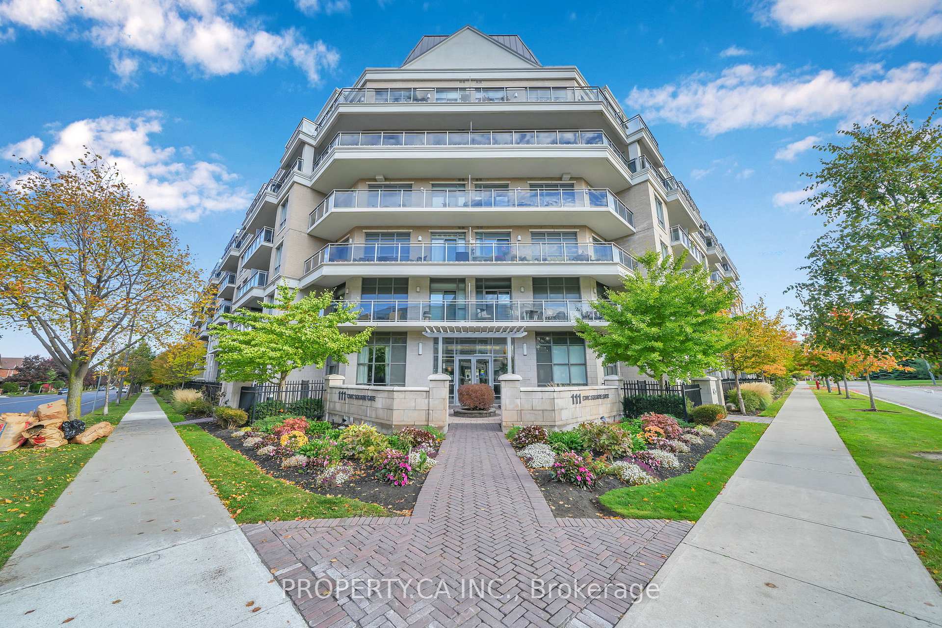 Photo 4 of Unit 518, 111 Civic Square Gate, Aurora, Bayview Wellington — HOMEH