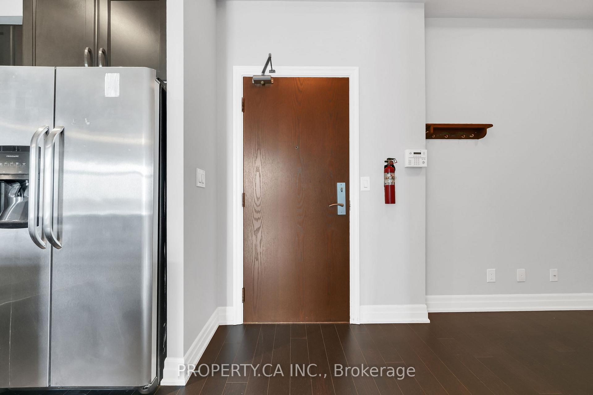 Photo 11 of Unit 518, 111 Civic Square Gate, Aurora, Bayview Wellington — HOMEH