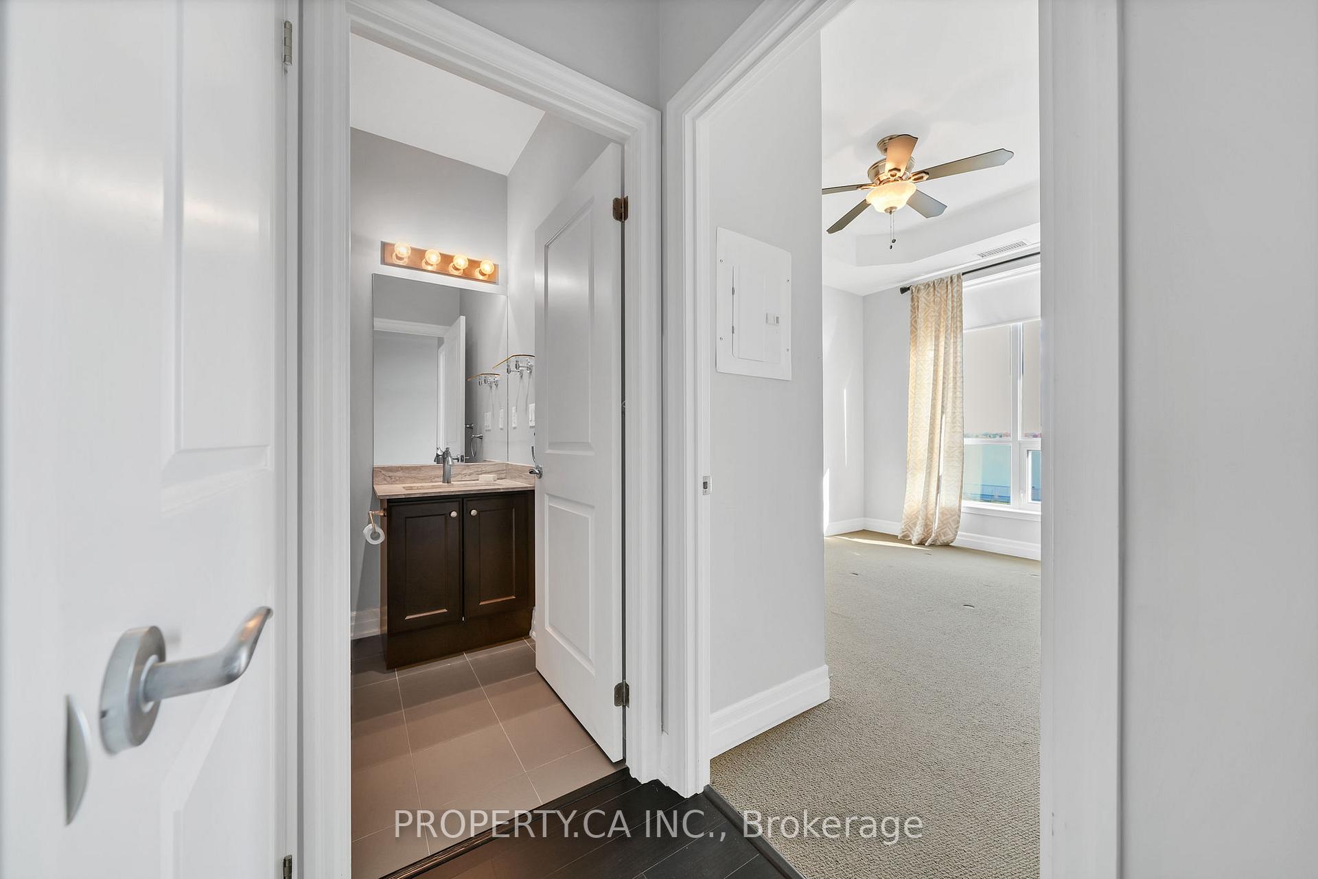 Photo 20 of Unit 518, 111 Civic Square Gate, Aurora, Bayview Wellington — HOMEH