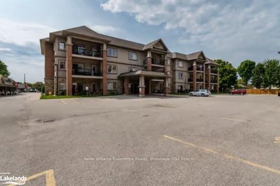 Photo 2 of Unit 105, 19A Yonge Street N, Springwater, Elmvale — HOMEH