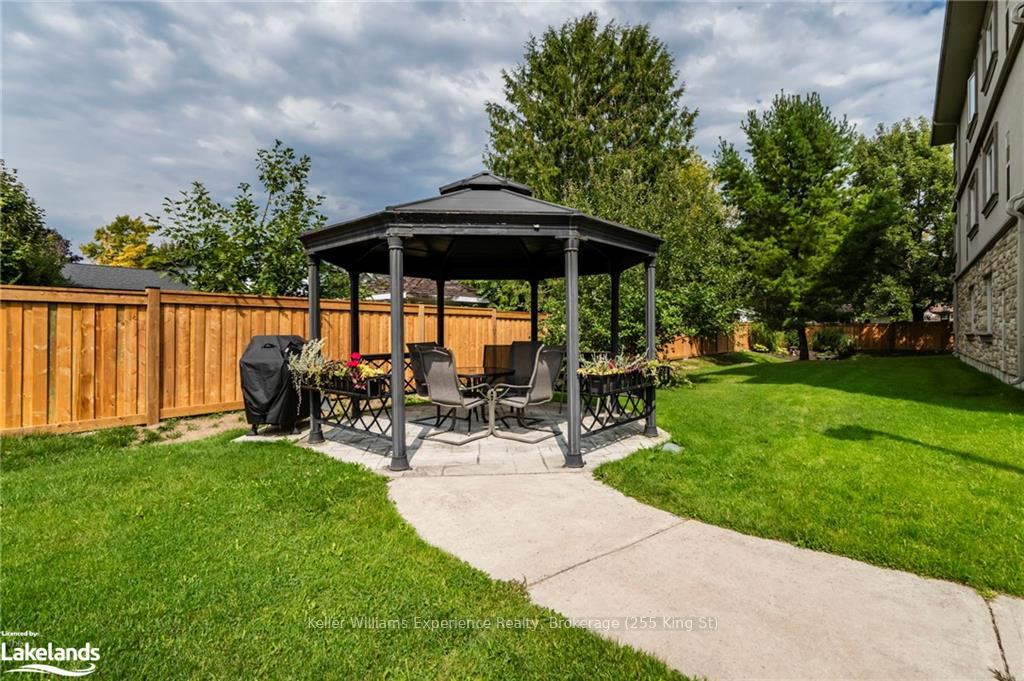Photo 49 of Unit 105, 19A Yonge Street N, Springwater, Elmvale — HOMEH