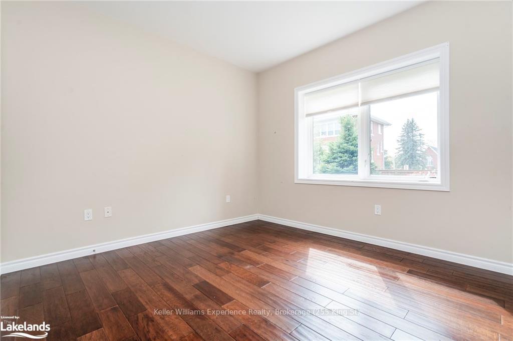 Photo 21 of Unit 105, 19A Yonge Street N, Springwater, Elmvale — HOMEH
