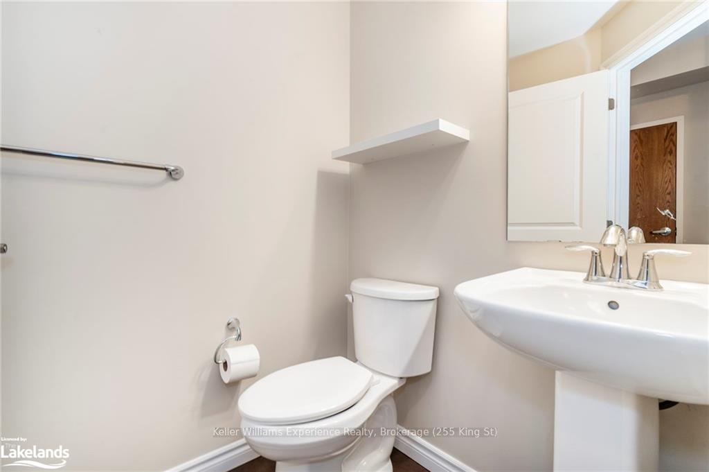 Photo 53 of Unit 105, 19A Yonge Street N, Springwater, Elmvale — HOMEH