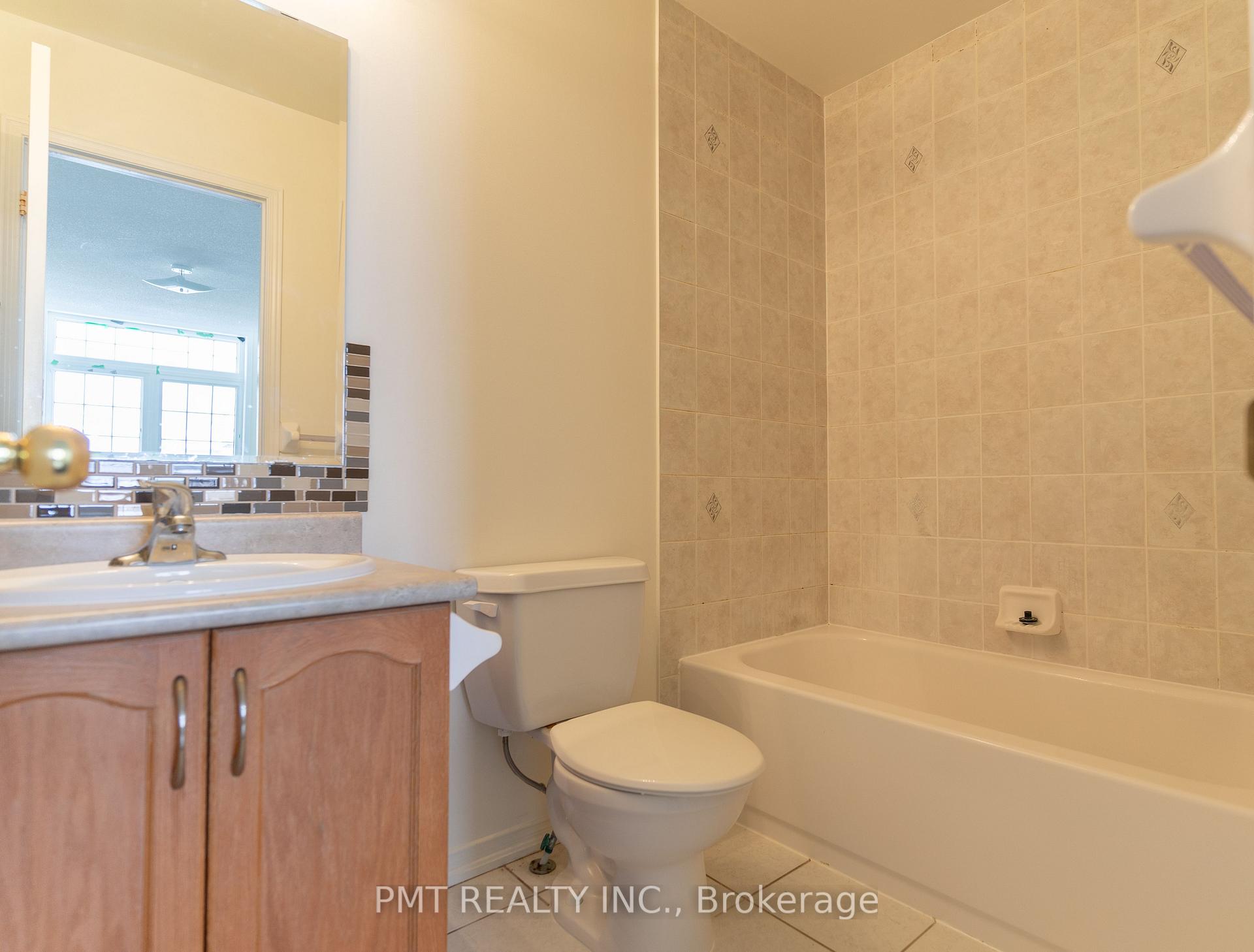 Photo 27 of 46 Pendrill Way, Ajax, Central East — HOMEH