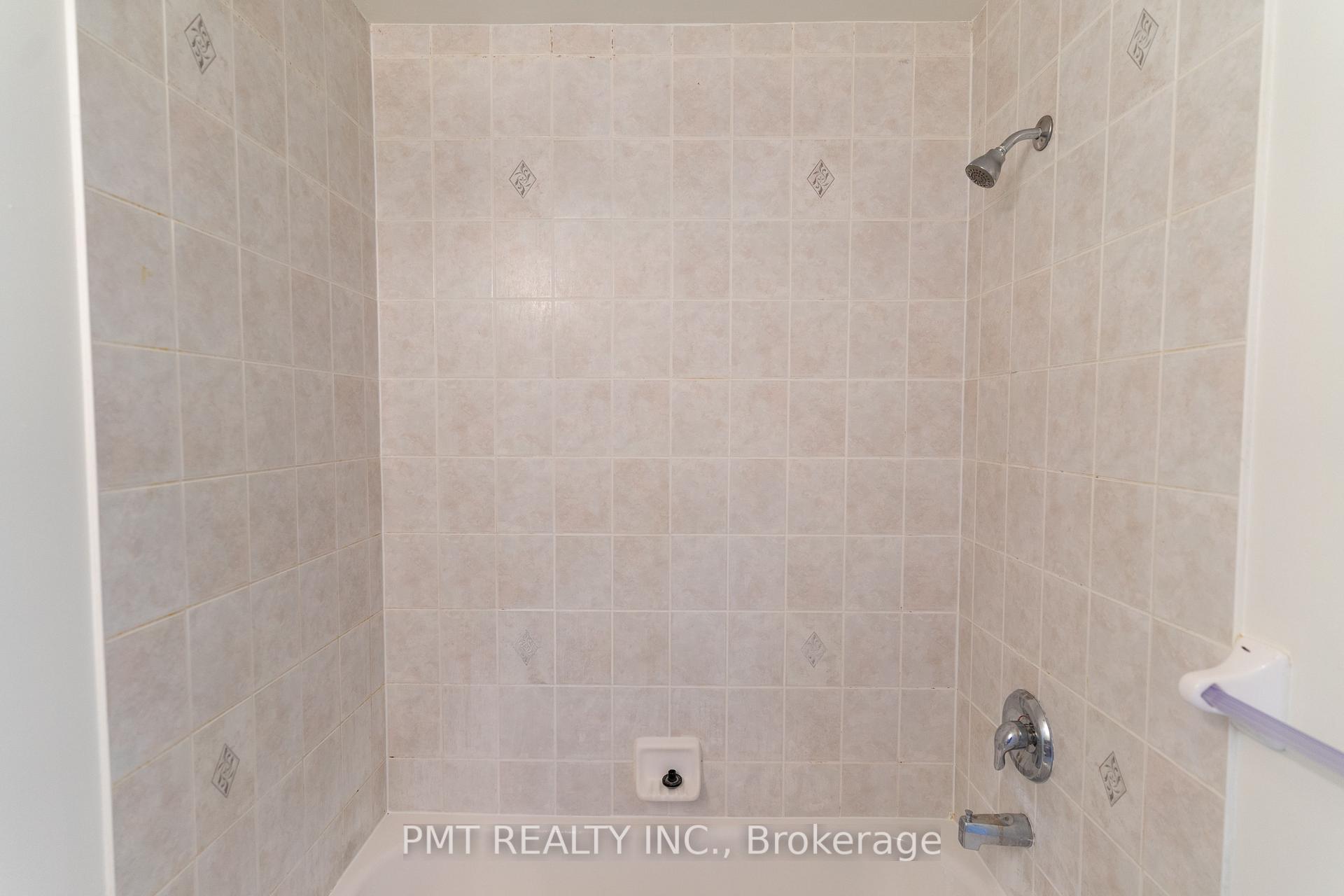 Photo 18 of 46 Pendrill Way, Ajax, Central East — HOMEH