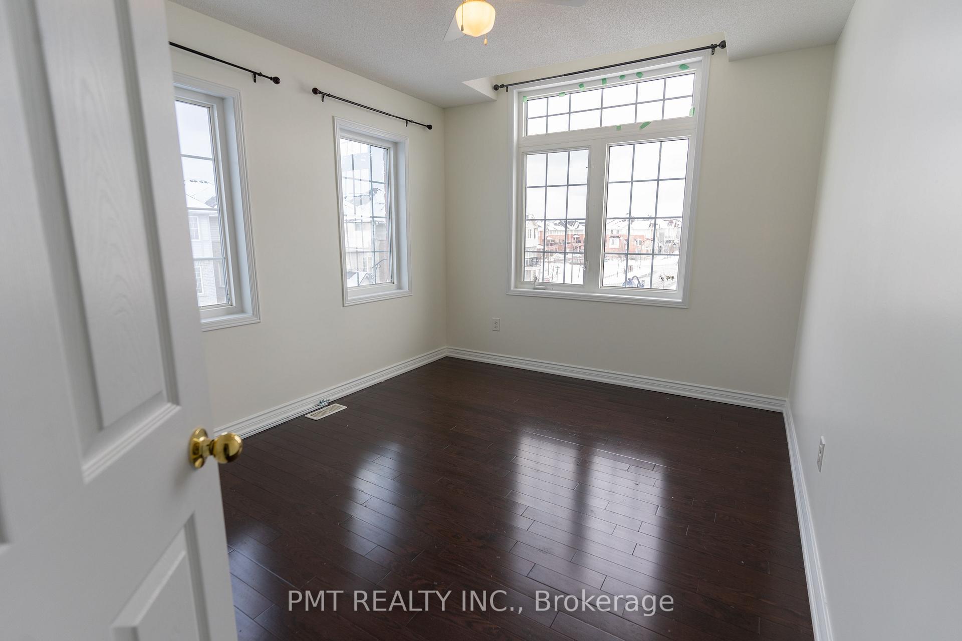 Photo 19 of 46 Pendrill Way, Ajax, Central East — HOMEH