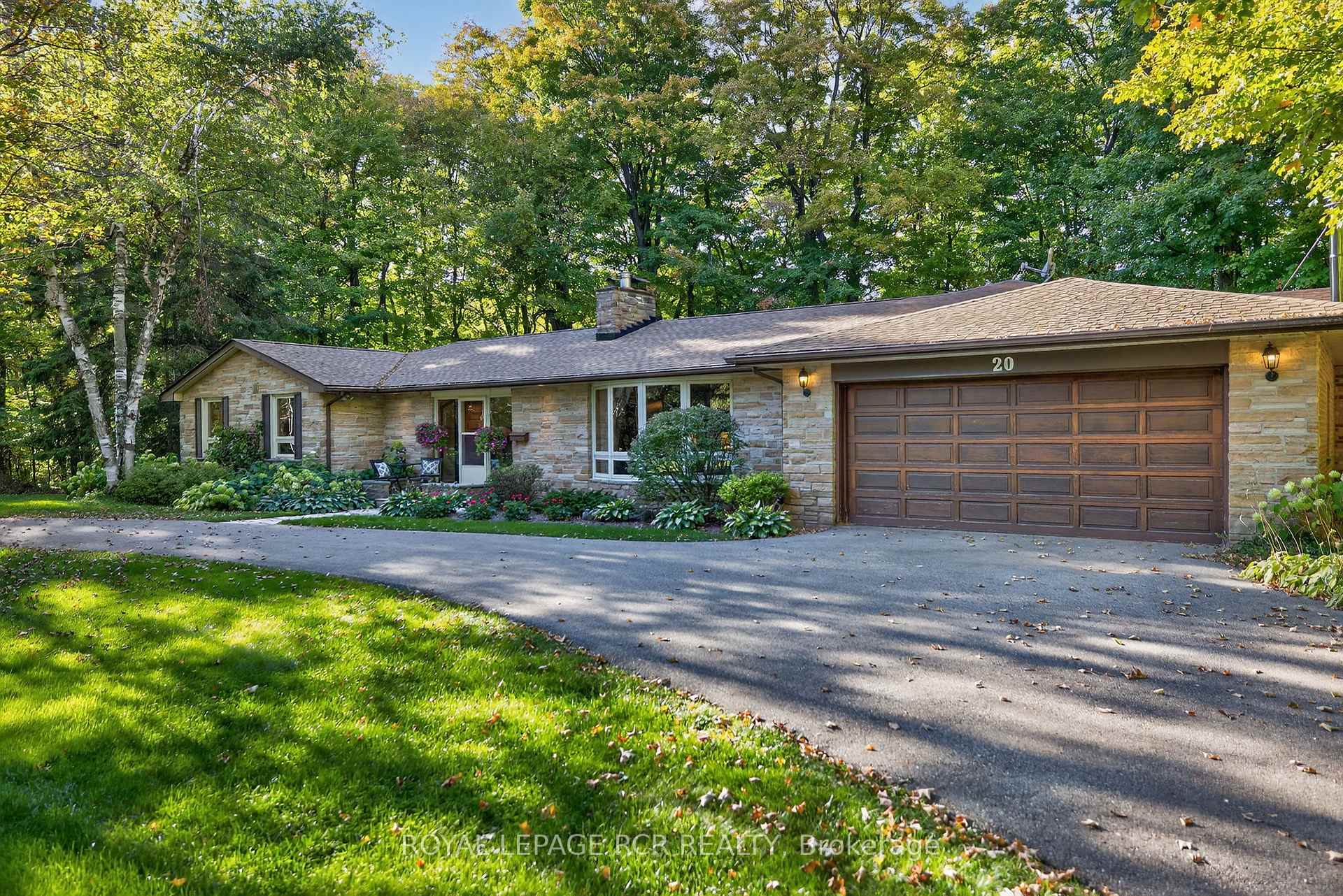 Photo 4 of 20 Caledon Mountain Drive, Caledon, Rural Caledon — HOMEH